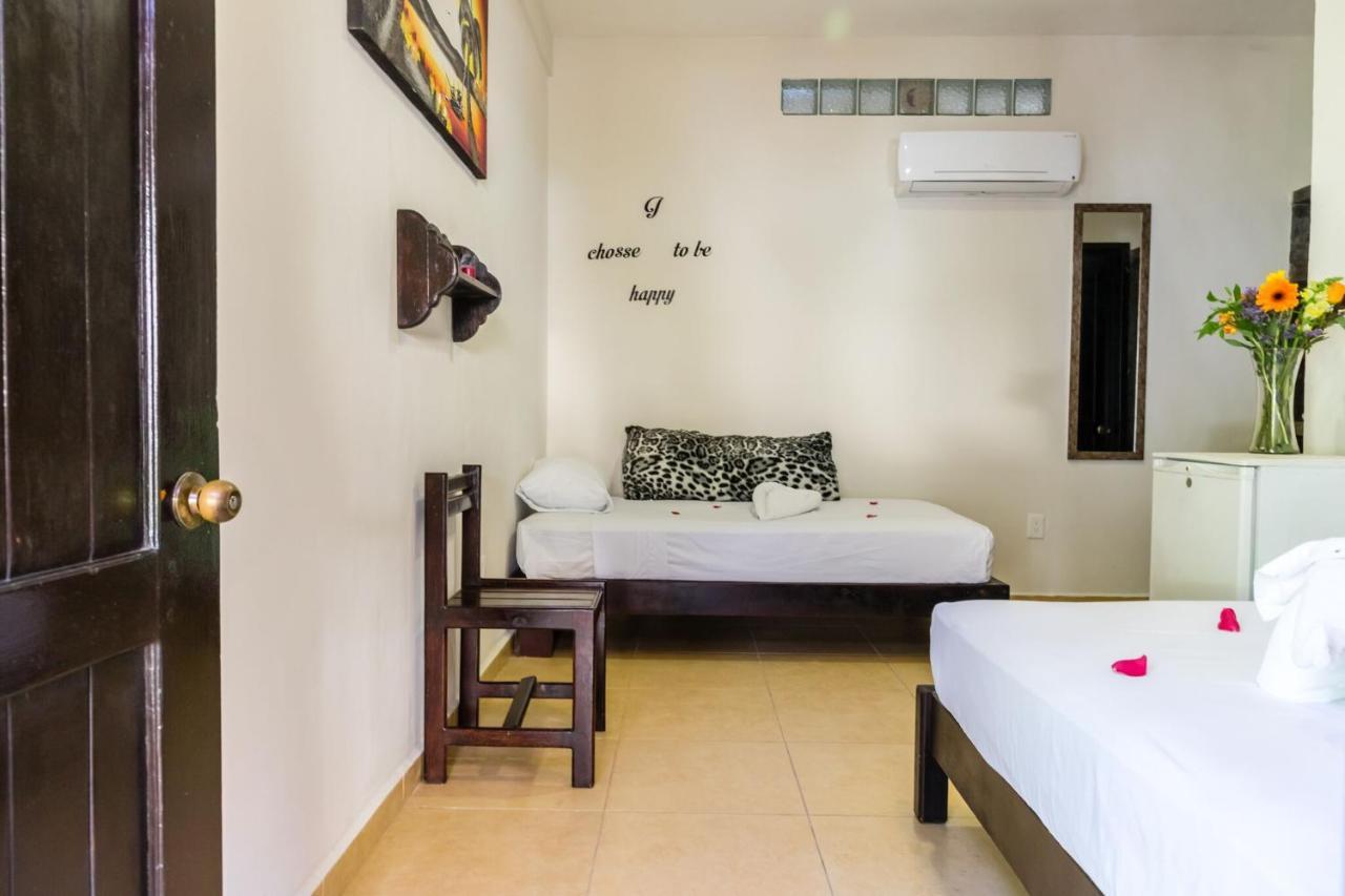 Moonshine Hotel Playa del Carmen Exteriör bild